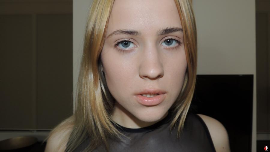 sexy im body, schau wie ich mich ausziehe