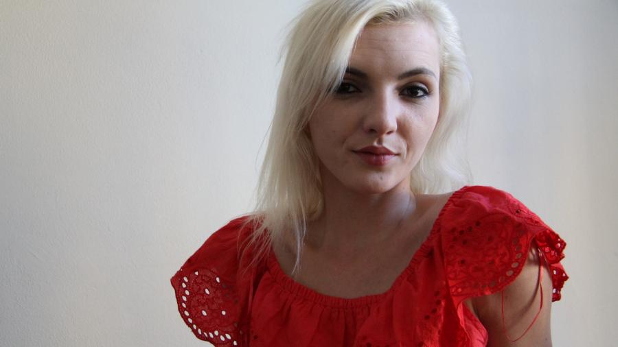 Kann ich dich im sinnlichen Rot verführen?