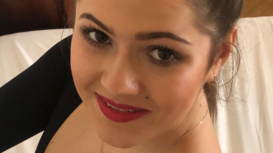 ziehst du mir das Teilchen aus?