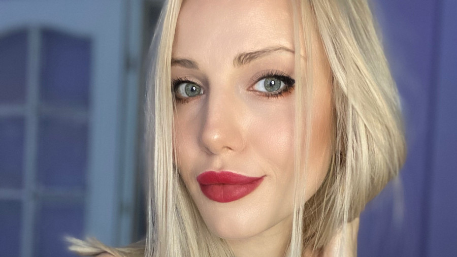 Schwarz schwarz schwarz