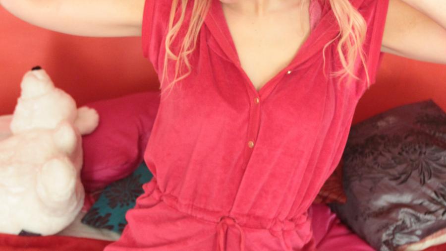 Springen Sie aus dem Anzug heraus