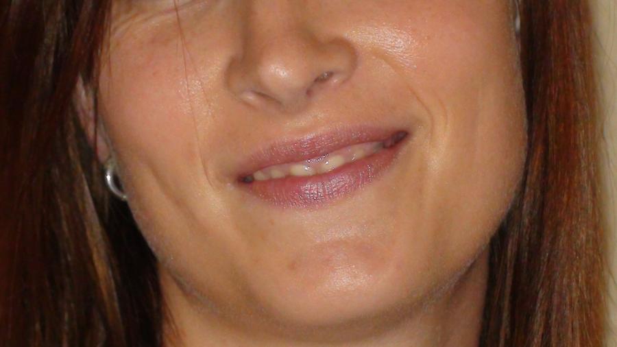 Gesamtlänge posieren mit meinen B***ten zum Vorschein.