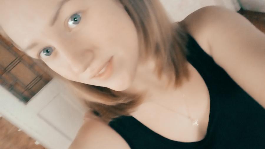 Schwarzer Rock und Nylons