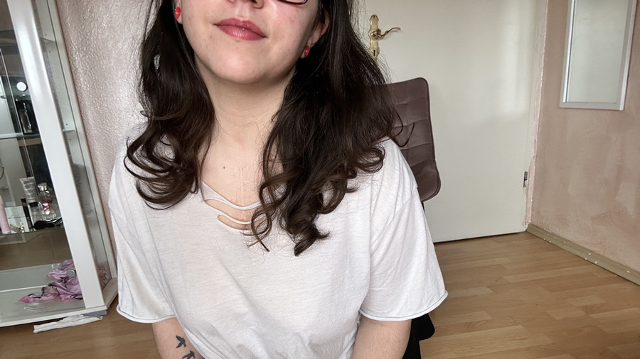 schulmädchen oder büroangestellte?