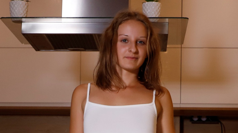 Glitsch N**SE M***HI