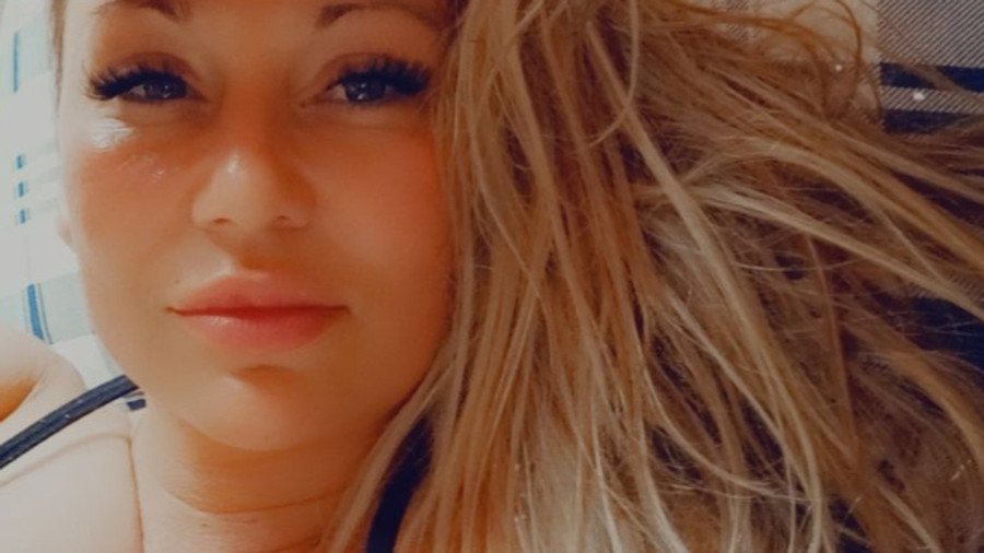 Mein Doppelbett hat noch Platz.. Komm und heizt mir ein ;)