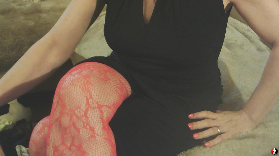 im roten Netzanzug tolle Nahaufnahmen