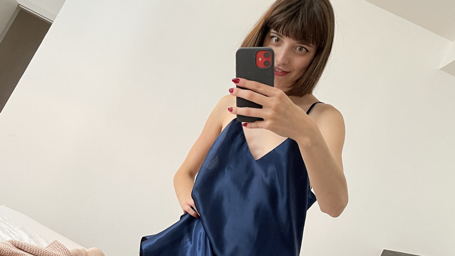 Neue Nachtwäsche gekauft