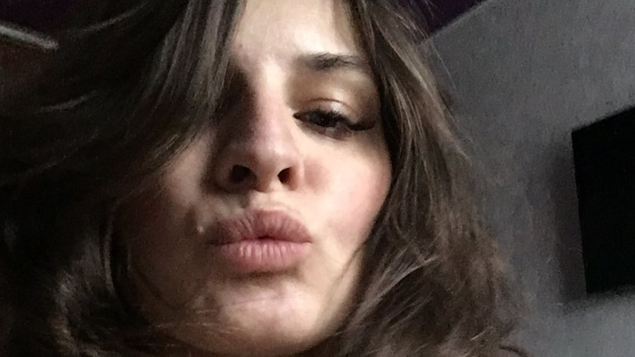 hi, ich bin sehr kuschelig Mizzi möchte, dass du mit mir schnurrst)))