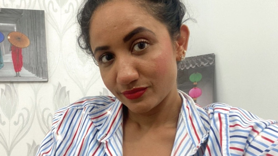 Gelegentliches Posieren meines Zimmers in meinen Hausmöbeln