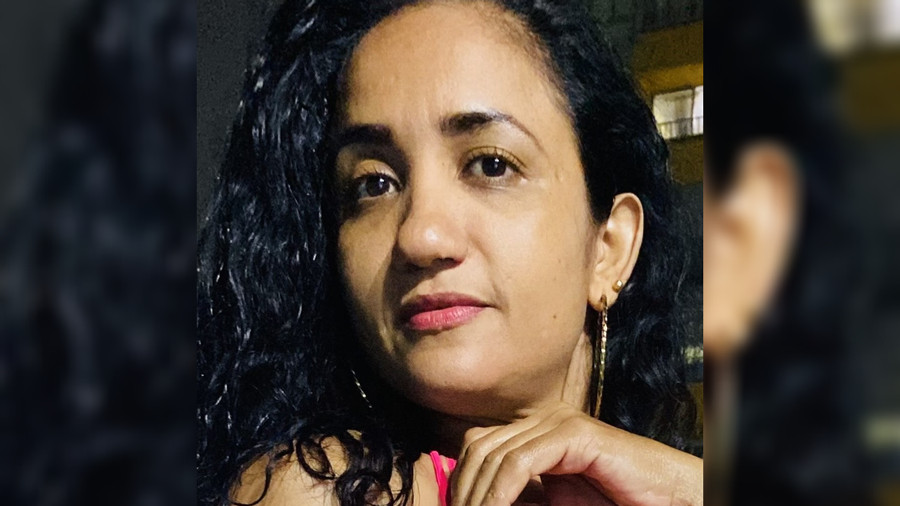 In meinem Haus treibe ich mit meinem D***o Schandtaten.