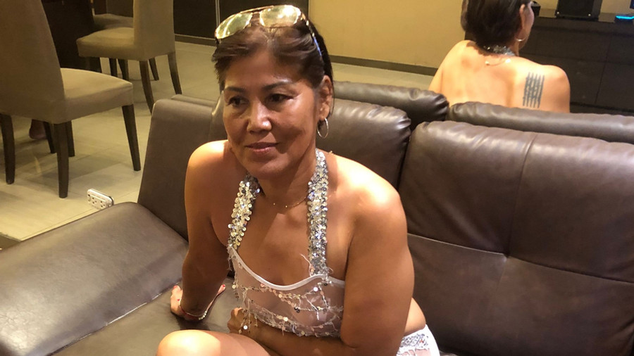 Schon etwas reifer aber geil