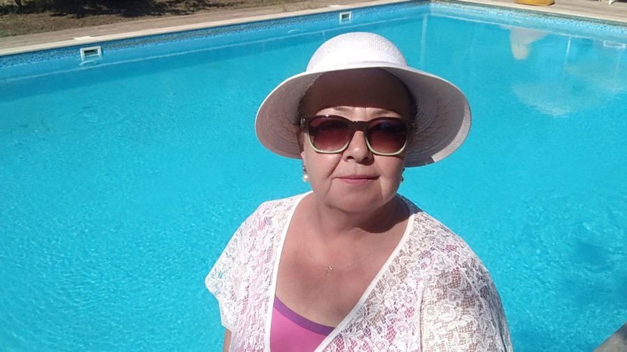 Schwimmbad in der Hitze