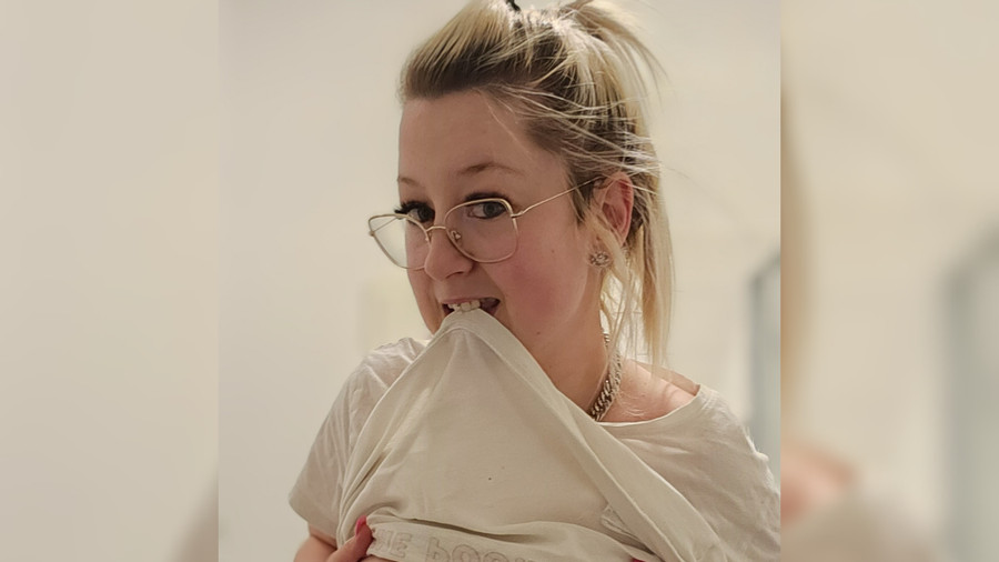 95 E und ein g***er A***h