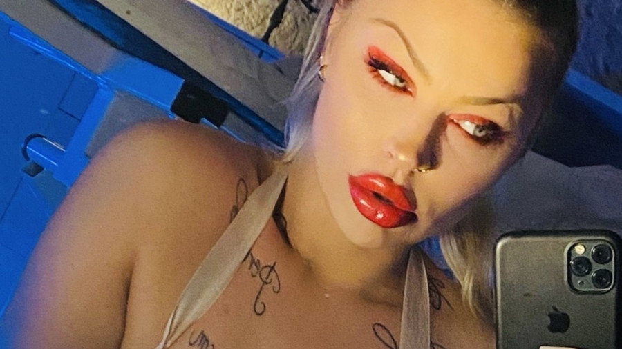 domina vor der arbeit