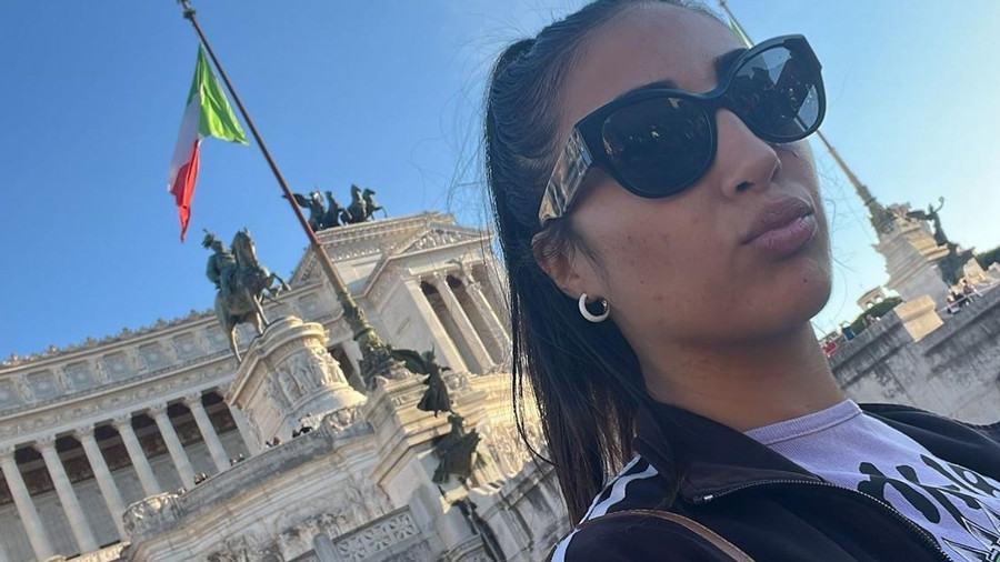 Ich teile mein tägliches Leben mit euch allen