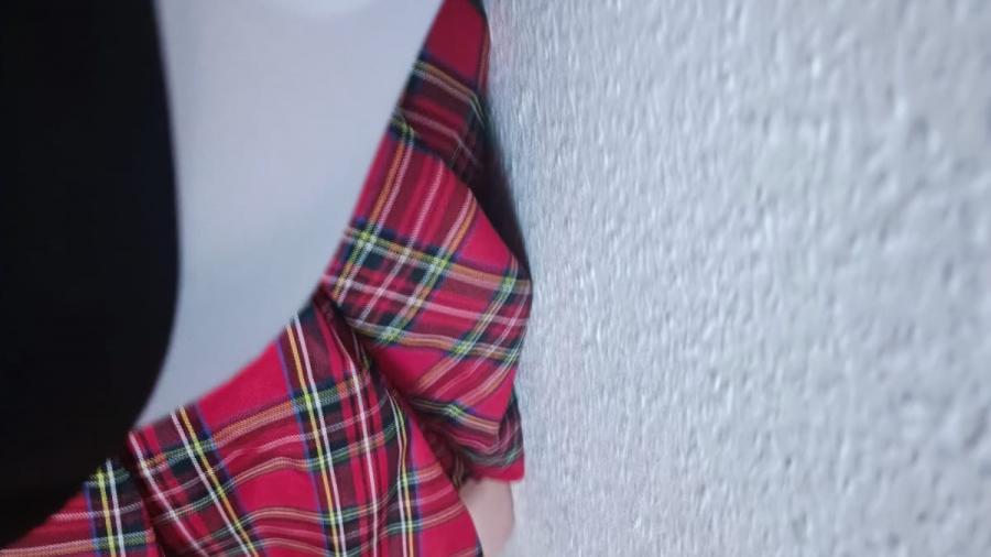 Braves Schulmädchen?