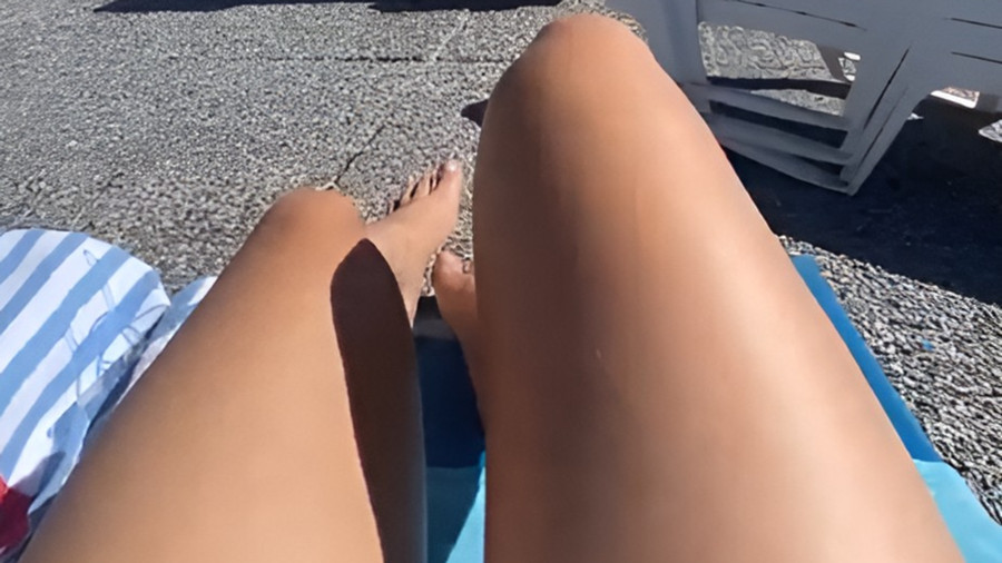 Für die Fuß- und Beinliebhaber unter euch :D