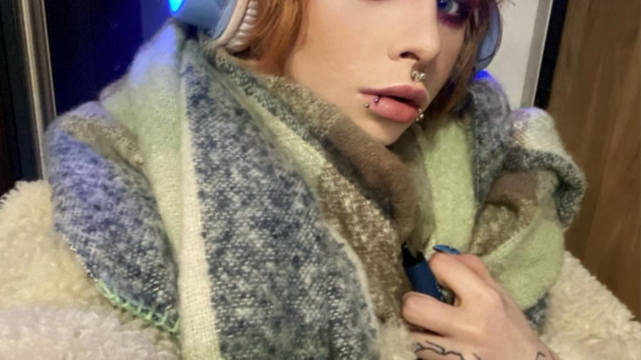 Stand out and provoke