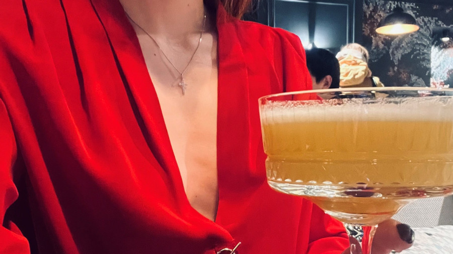 Schick gekleidet, so verbringe ich meine Wochenenden