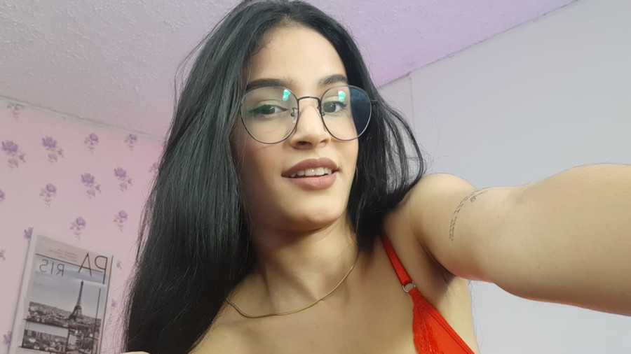 Schatz, entdecke die Intensität der Leidenschaft mit meinen exk