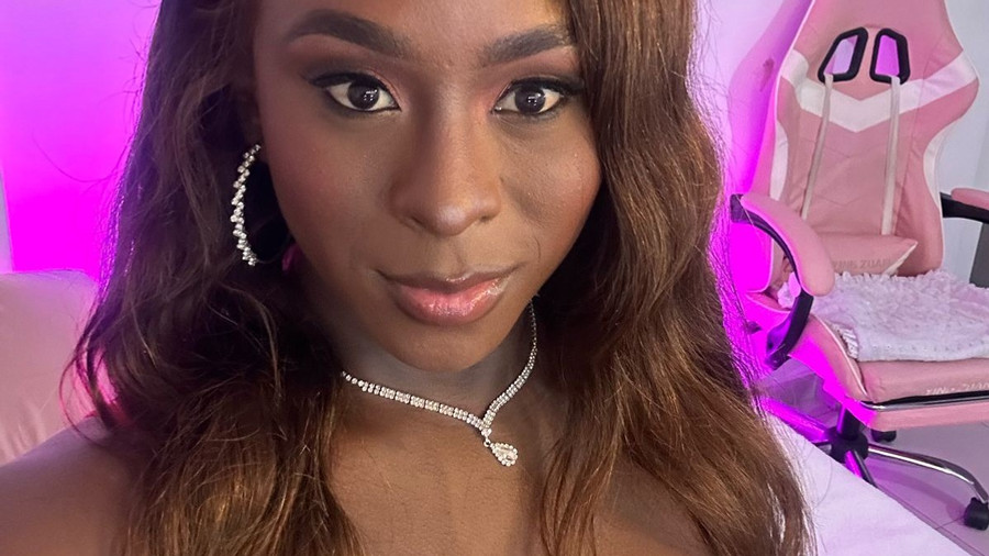 Ein Look, der deine Wünsche weckt