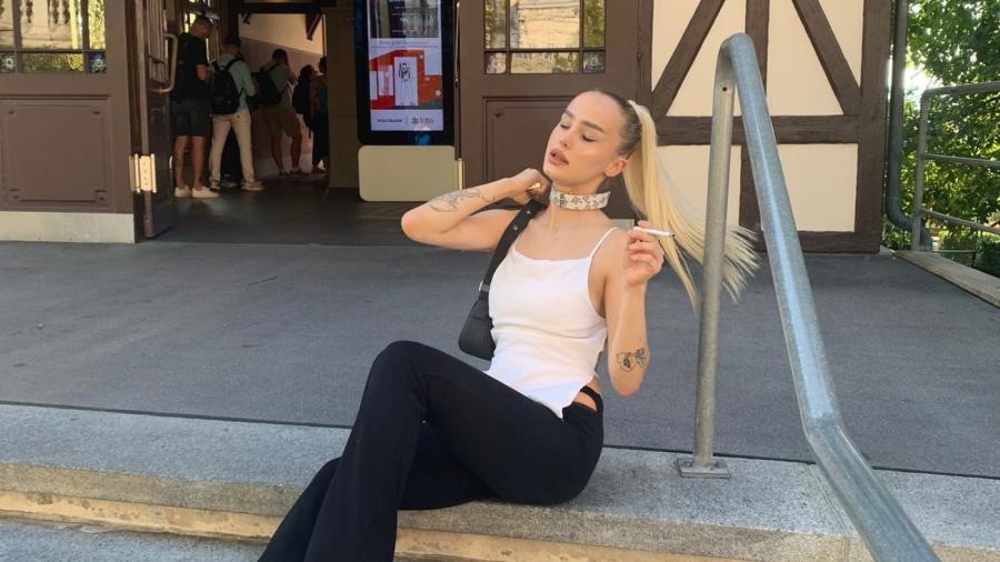 Frisch jung und geil