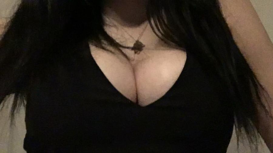 Willst du meine großen B***te sehen