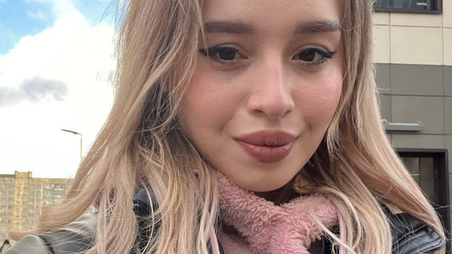 Es ist draußen kalt und bin ich geil