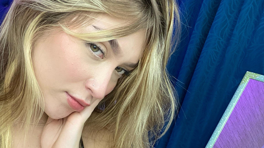 Ich liebe es, dein Lieblings-h***y Blond zu sein