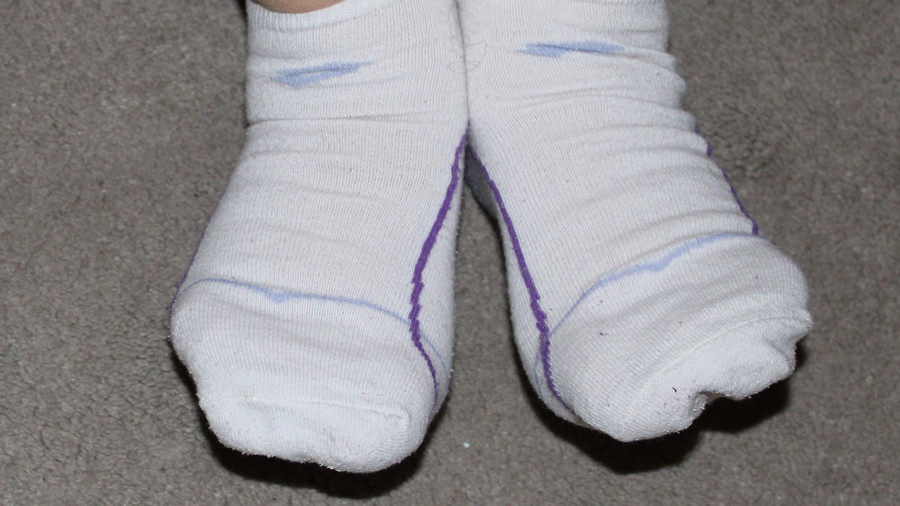 Sneaker Söckchen Fetisch