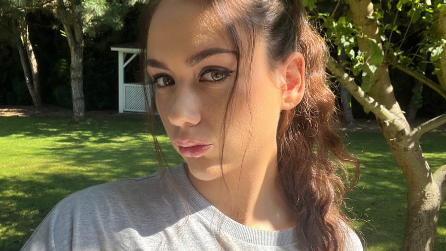 Oft mal etwas schüchtern !!