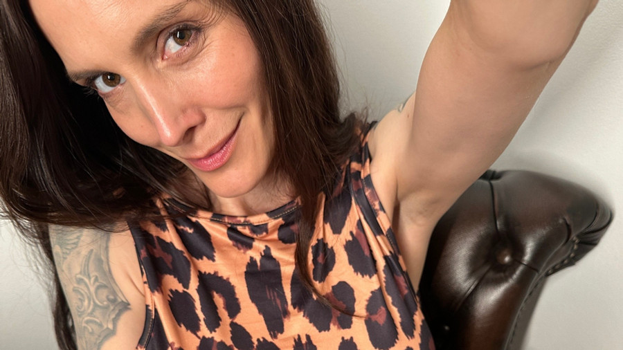 Reiß mir die Klamotten vom Körper