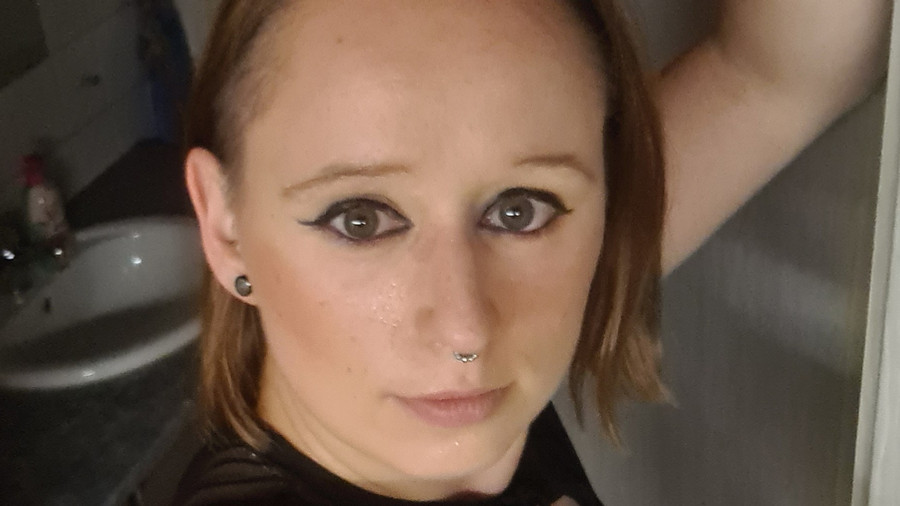 Sexy Bilder die viel Platz für Phantasien lassen