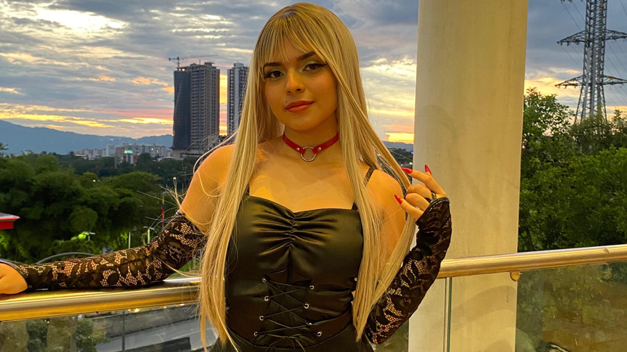 Misa-Misa möchte dich einfach nur lächeln sehen… oder zittern.