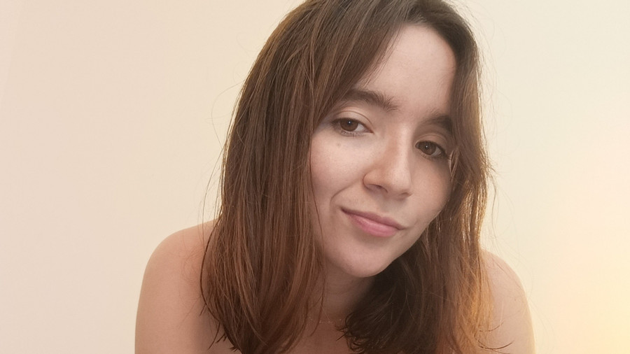 Schaffe ich es, dich in dieser Pose zu verführen?