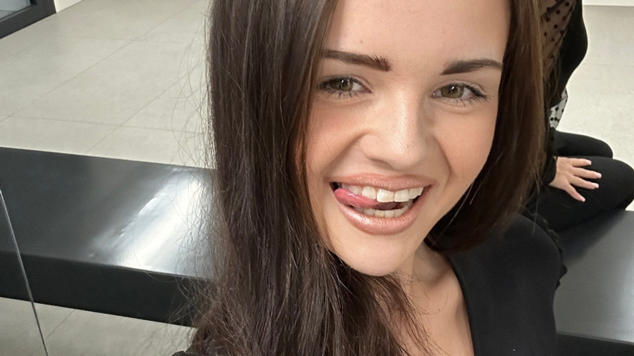 Heute war ein g***er aber eleganter Fummel angesagt