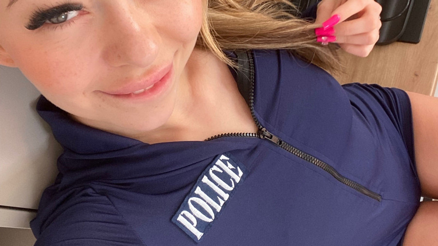 Kleines blondes Häschen