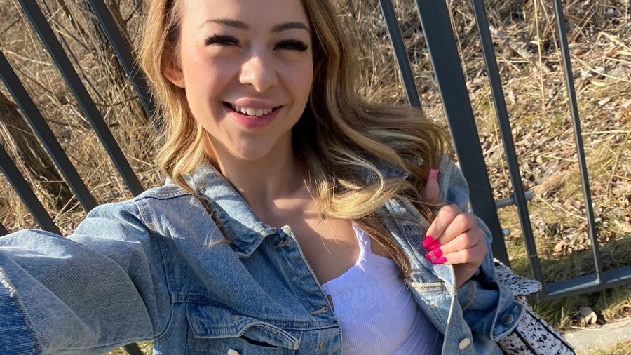 Raus und ich habe die Sonne genossen