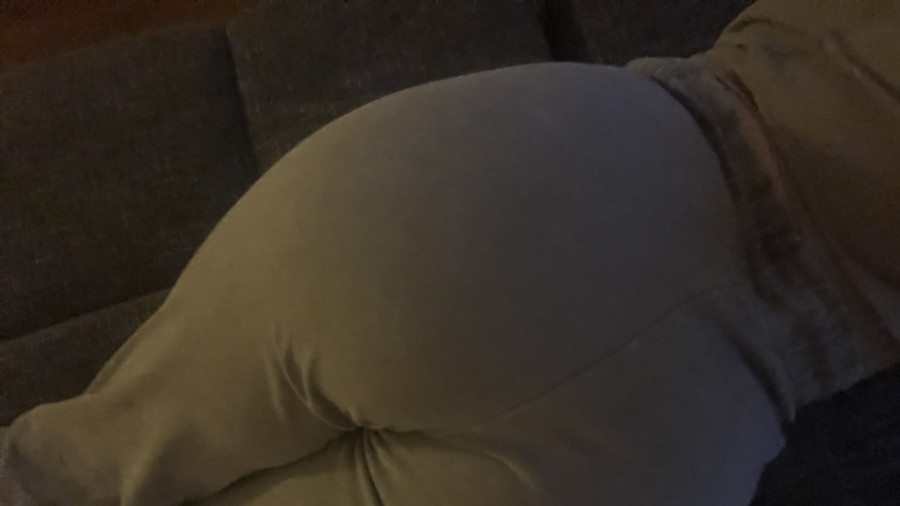 Heiß, rund und l**ker