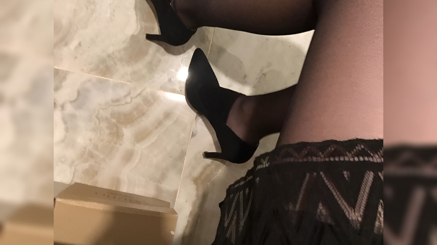 schwarze Strumpfhosen und sexy Beine