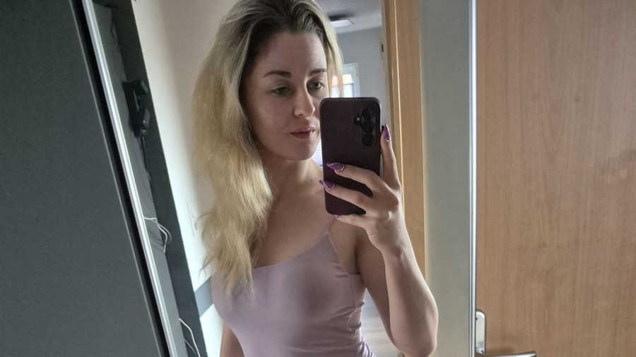 Ein kleines shooting vor dem Spiegel!!