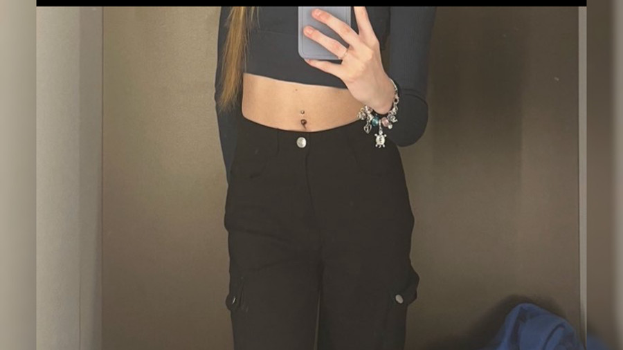 Schlanker Body, g***e M**e