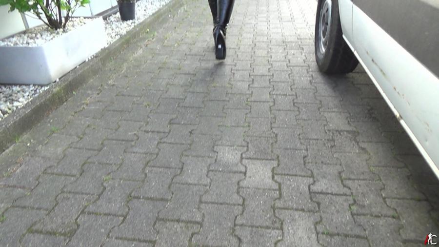 Neben dem Penner abgep**st