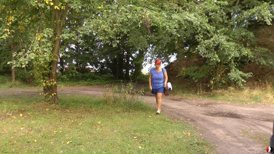 Kurzes Solo auf dem Waldparkplatz
