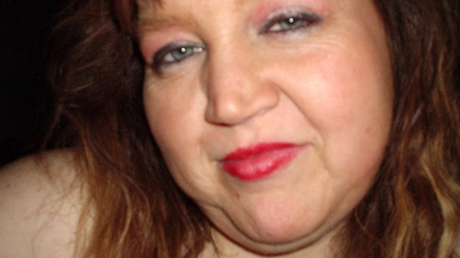 Stiefbruder b***mt meine T****n (mit 38)