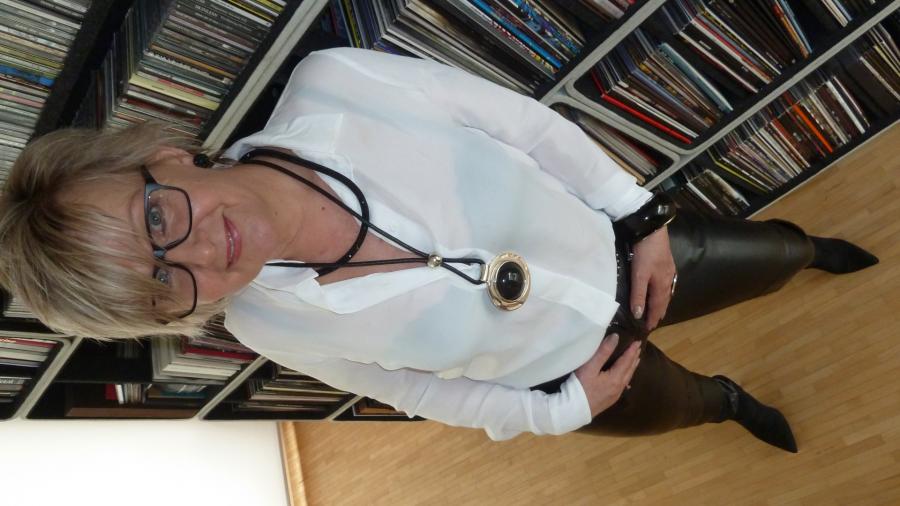 Die Chefin in Lederhose