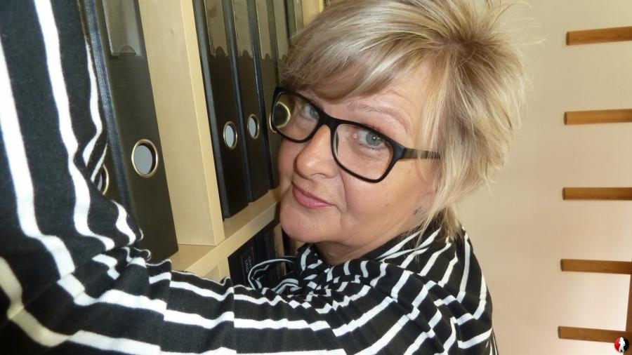 Janne l****ht dir den S*****z