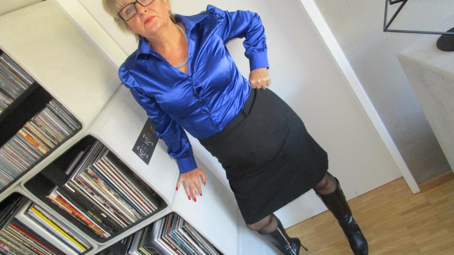 Meine blaue Satinbluse