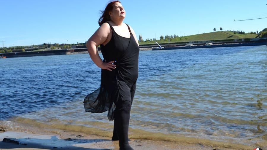 Am rheinischen Strand 1